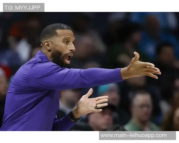 黄蜂主帅表示球队每日进步尚未展现最佳状态期待未来表现更佳