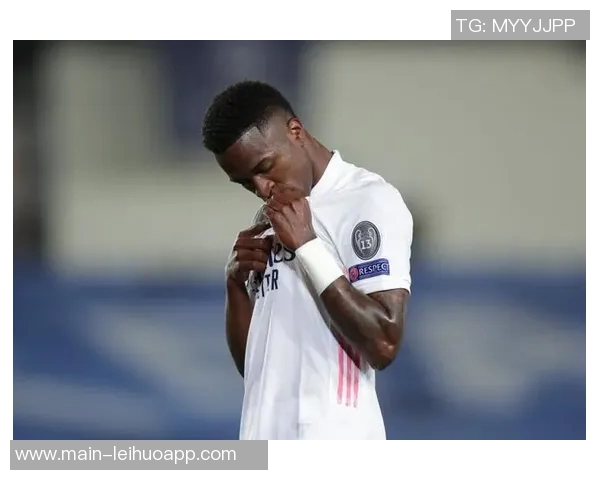 皇马一月最佳候选名单揭晓姆巴佩巴尔韦德库尔图瓦等人争夺荣誉